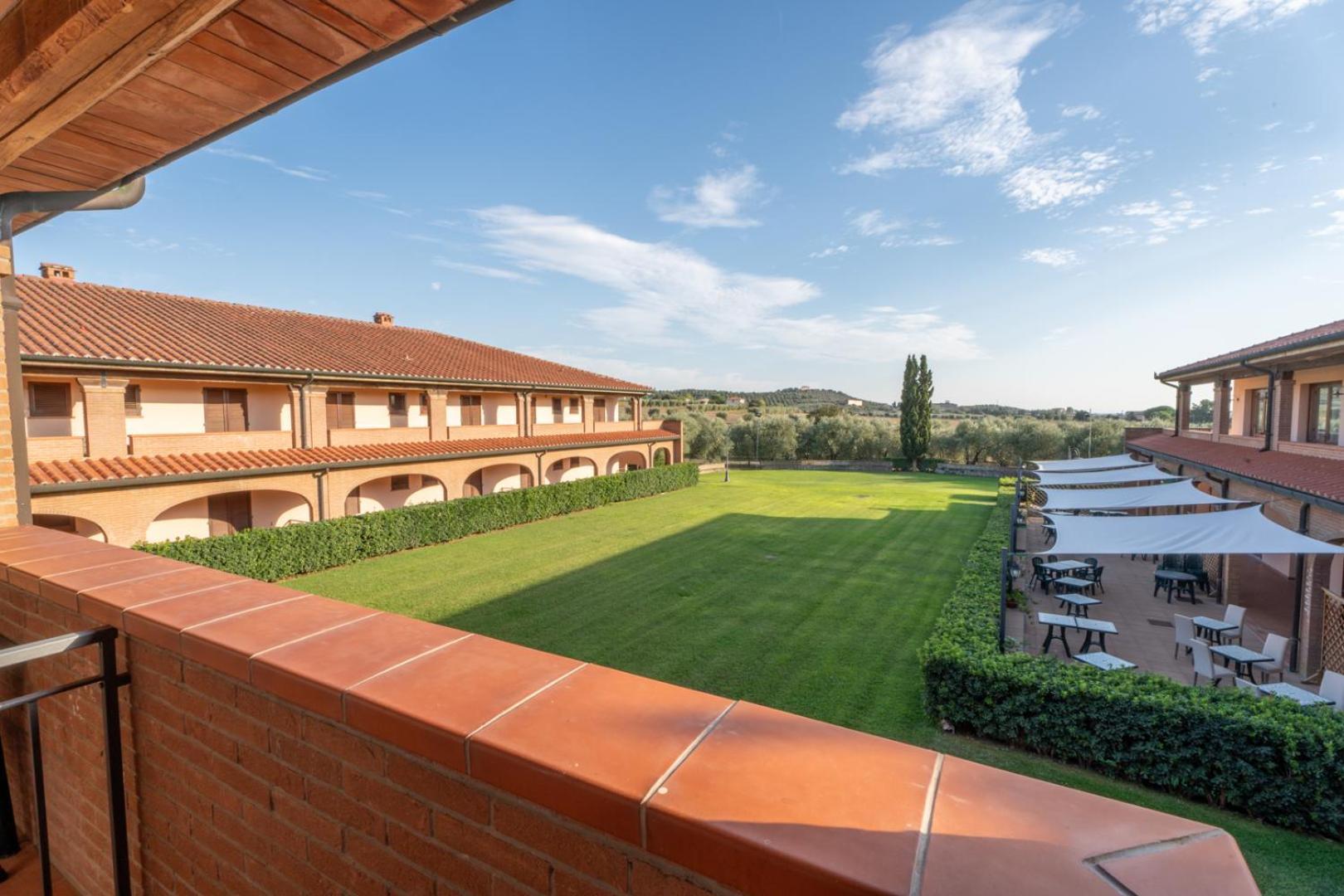 Hotel Borgo Degli Olivi 3*